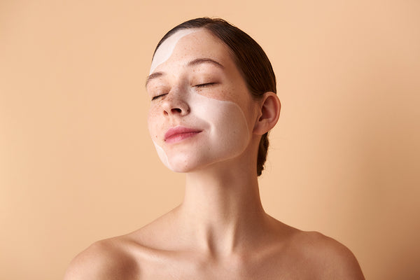 What are peptides? Your introduction to peptides for skin
