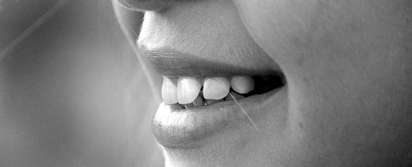 8 Ways To Avoid Gum Disease