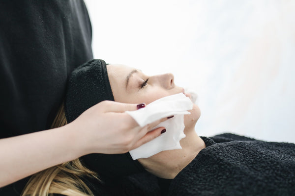 Skincare Benefits of Lactic Acid - Why Is Lactic Acid Good for Skin?