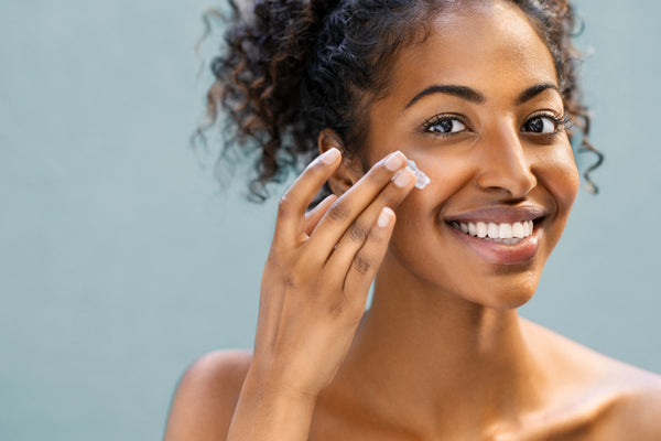 How to Layer Hyaluronic Acid and Vitamin C